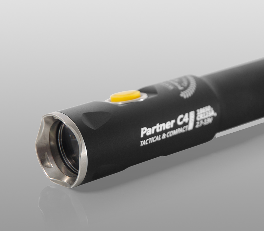 Armytek Partner C4 Pro XHP35 White